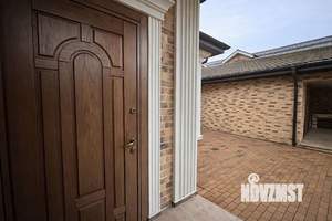 Дом 200м&sup2;, 1-этажный, участок 8 сот.  