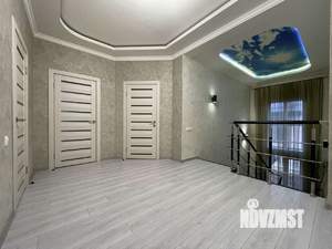 Дом 226м², 2-этажный, участок 4 сот.  