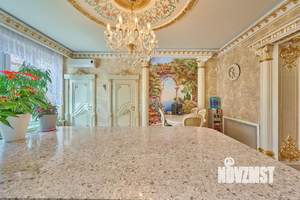 Дом 508м&sup2;, 3-этажный, участок 5 сот.  