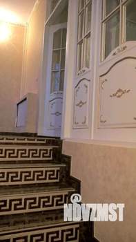 Дом 460м&sup2;, 3-этажный, участок 4 сот.  