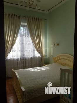 Дом 128м&sup2;, 2-этажный, участок 3 сот.  