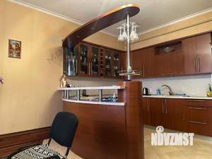 Дом 271м², 2-этажный, участок 4 сот.  