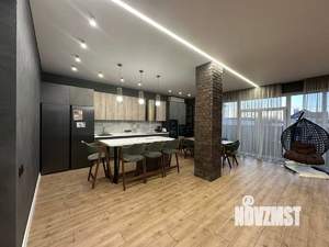 Дом 190м², 2-этажный, участок 10 сот.  