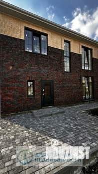 Дом 170м&sup2;, 2-этажный, участок 6 сот.  