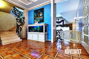 Дом 860м&sup2;, 2-этажный, участок 45 сот.  