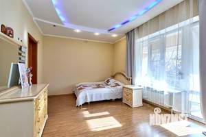 Дом 168м², 2-этажный, участок 7 сот.  