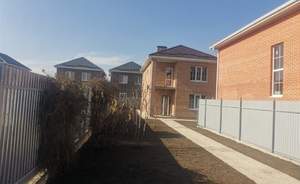 Дом 144м&sup2;, 2-этажный, участок 4 сот.  