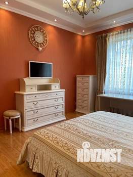 Коттедж 245м², 2-этажный, участок 8 сот.  