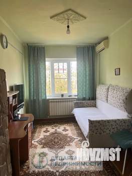 Дом 70м&sup2;, 2-этажный, участок 6 сот.  