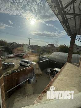 Дом 210м&sup2;, 2-этажный, участок 6 сот.  