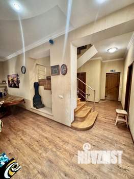 Дом 250м², 2-этажный, участок 8 сот.  