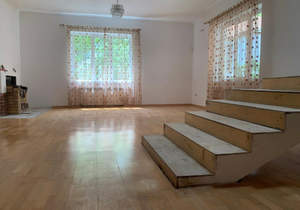 Дом 225м&sup2;, 2-этажный, участок 4 сот.  