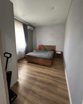 Дом 118м&sup2;, 2-этажный, участок 4 сот.  