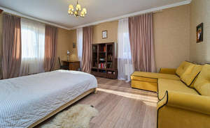 Дом 298м&sup2;, 2-этажный, участок 8 сот.  