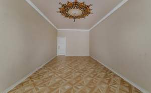 Дом 353м&sup2;, 2-этажный, участок 4 сот.  