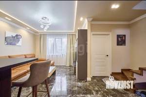 Дом 86м&sup2;, 2-этажный, участок 1 сот.  