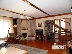 Дом 225м², 2-этажный, участок 8 сот.  