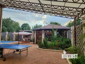 Дом 300м&sup2;, 2-этажный, участок 4 сот.  