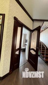 Дом 176м&sup2;, 2-этажный, участок 4 сот.  