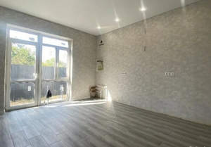 Дом 100м&sup2;, 2-этажный, участок 3 сот.  