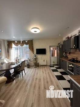 Таунхаус 200м&sup2;, 3-этажный, участок 2 сот.  