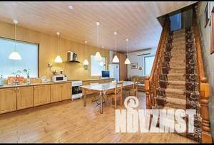Дом 240м², 3-этажный, участок 6 сот.  