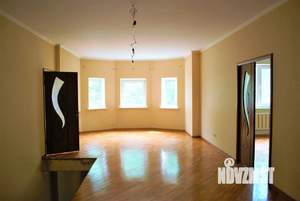 Дом 313м², 2-этажный, участок 11 сот.  