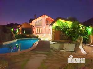 Дом 230м², 2-этажный, участок 8 сот.  