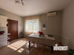 Дом 231м&sup2;, 2-этажный, участок 6 сот.  