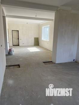 Дом 280м², 3-этажный, участок 4 сот.  