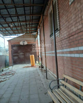 Дом 200м&sup2;, 2-этажный, участок 5 сот.  