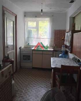 Дом 42м&sup2;, 1-этажный, участок 6 сот.  