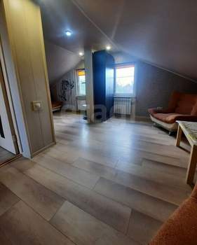 Дом 77м&sup2;, 2-этажный, участок 4 сот.  