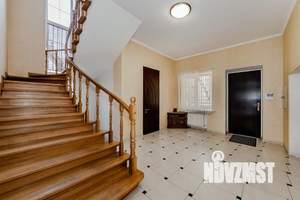 Дом 341м&sup2;, 2-этажный, участок 8 сот.  