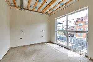 Коттедж 180м², 2-этажный, участок 5 сот.  