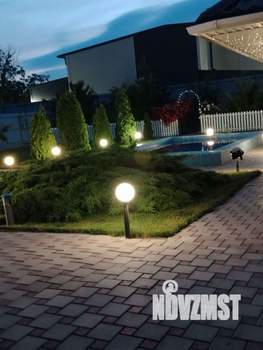 Дом 304м&sup2;, 3-этажный, участок 10 сот.  