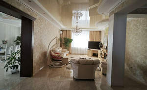 Дом 400м&sup2;, 2-этажный, участок 10 сот.  