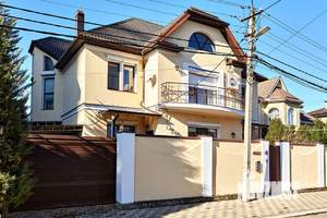 Дом 430м&sup2;, 2-этажный, участок 9 сот.  