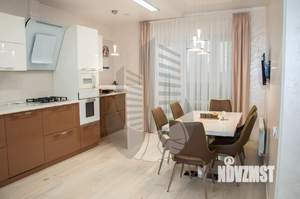 Дом 190м², 2-этажный, участок 3 сот.  