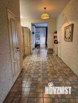 Дом 170м&sup2;, 1-этажный, участок 10 сот.  