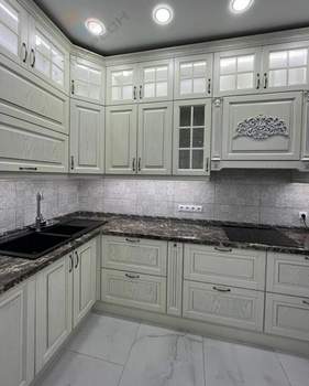 Дом 340м&sup2;, 3-этажный, участок 4 сот.  