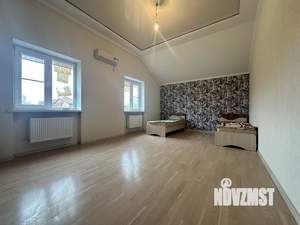 Дом 222м&sup2;, 2-этажный, участок 6 сот.  