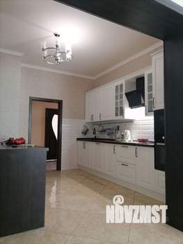 Дом 218м², 2-этажный, участок 12 сот.  