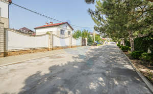 Дом 547м², 3-этажный, участок 16 сот.  