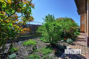 Дом 267м&sup2;, 2-этажный, участок 6 сот.  