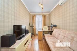 Дом 111м&sup2;, 2-этажный, участок 3 сот.  