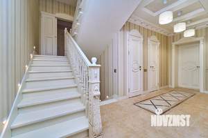 Дом 569м&sup2;, 3-этажный, участок 8 сот.  