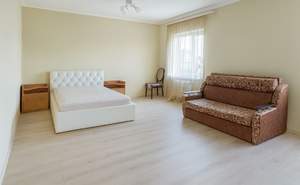 Дом 233м&sup2;, 3-этажный, участок 3 сот.  