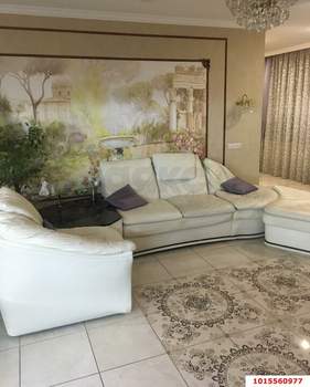 Дом 201м&sup2;, 3-этажный, участок 4 сот.  