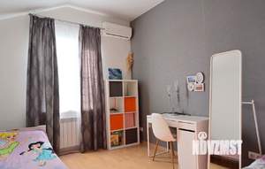 Дом 209м&sup2;, 2-этажный, участок 6 сот.  